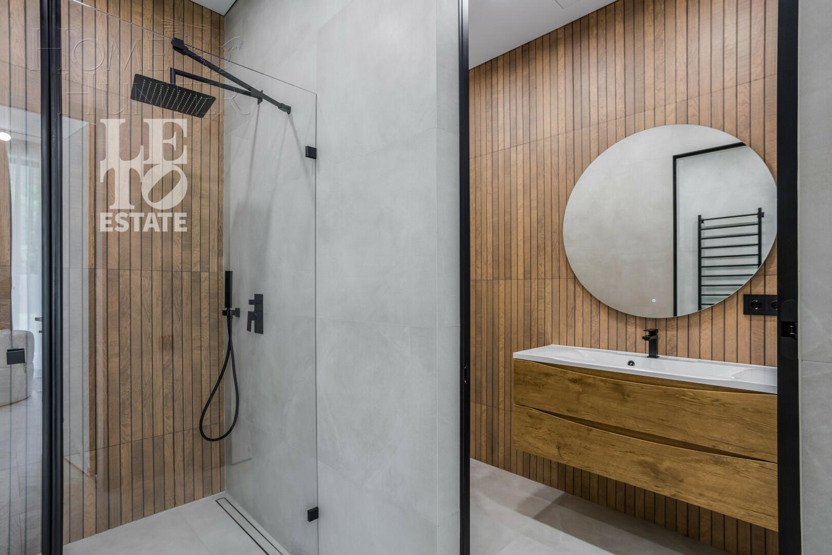 2-этажный коттедж 604 м² с отделкой