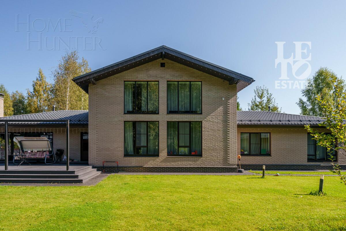 2-этажный коттедж 302 м² с отделкой