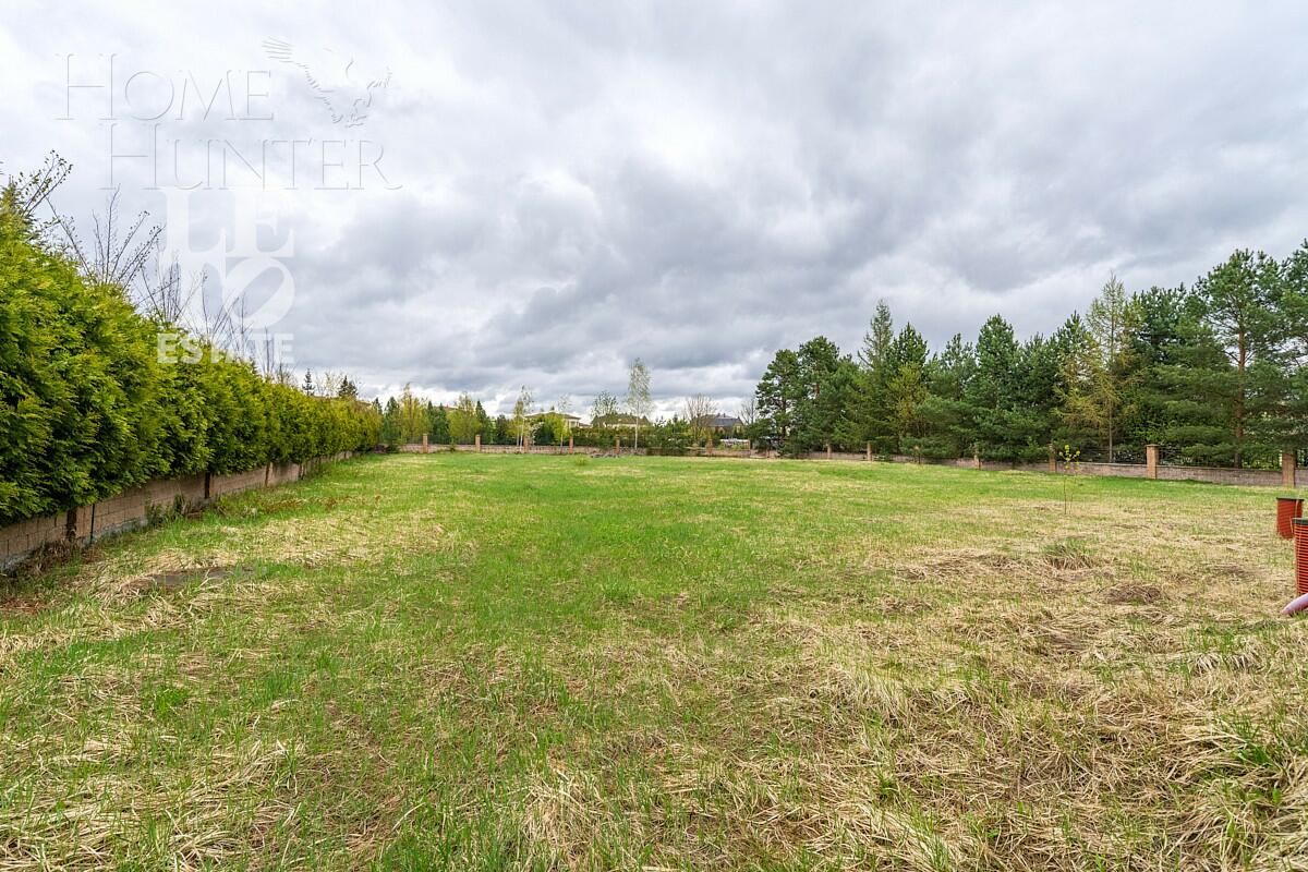 2-этажный коттедж 1 320 м² без отделки