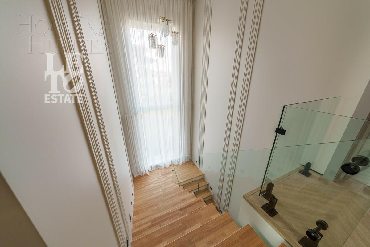 2-этажный коттедж 242.4 м² с отделкой