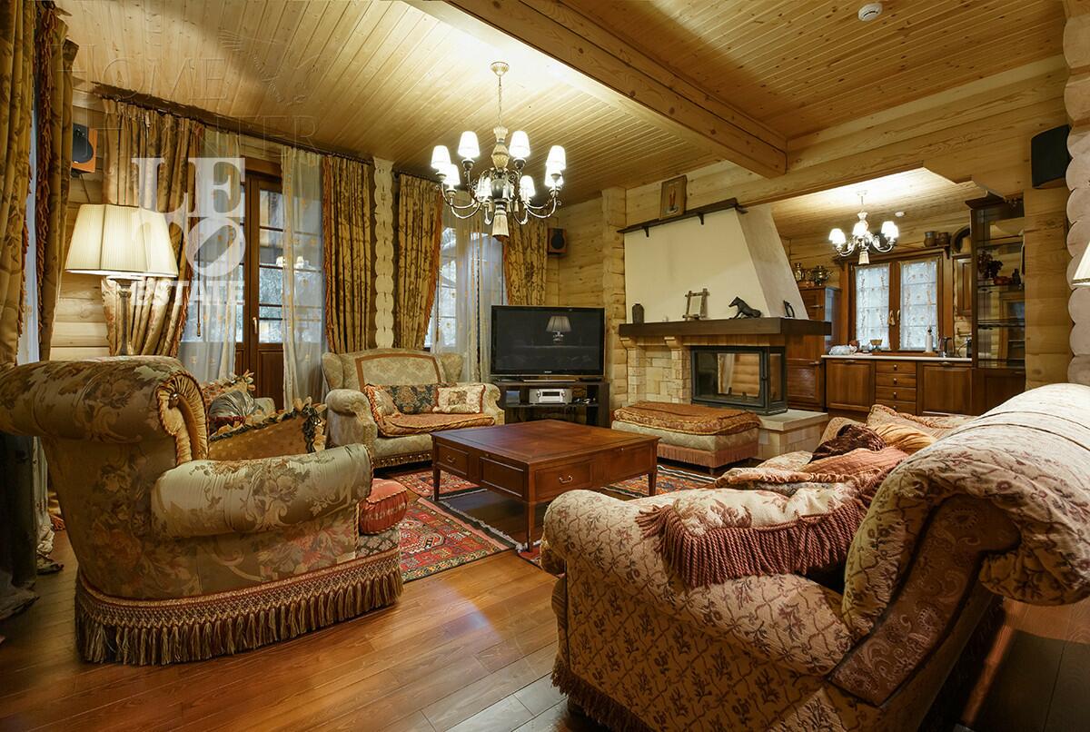 2-этажный коттедж 215.4 м² с отделкой