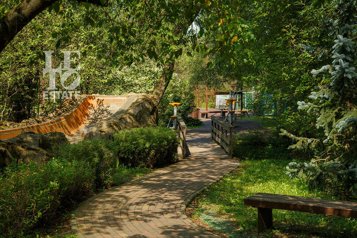 2-этажный таунхаус 270 м² без отделки