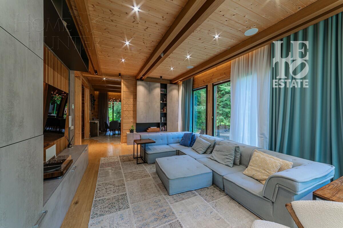 2-этажный коттедж 360 м² с отделкой