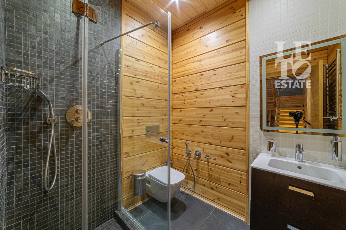 2-этажный коттедж 360 м² с отделкой