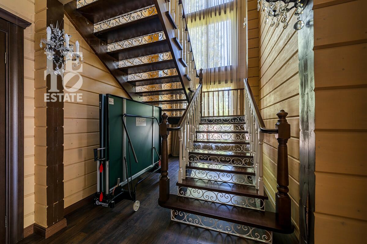 2-этажный коттедж 420 м² с отделкой