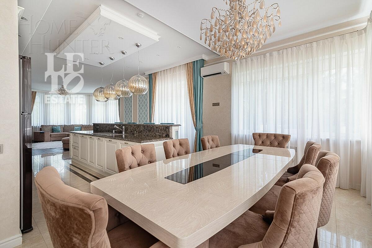 2-этажный коттедж 700 м² с отделкой