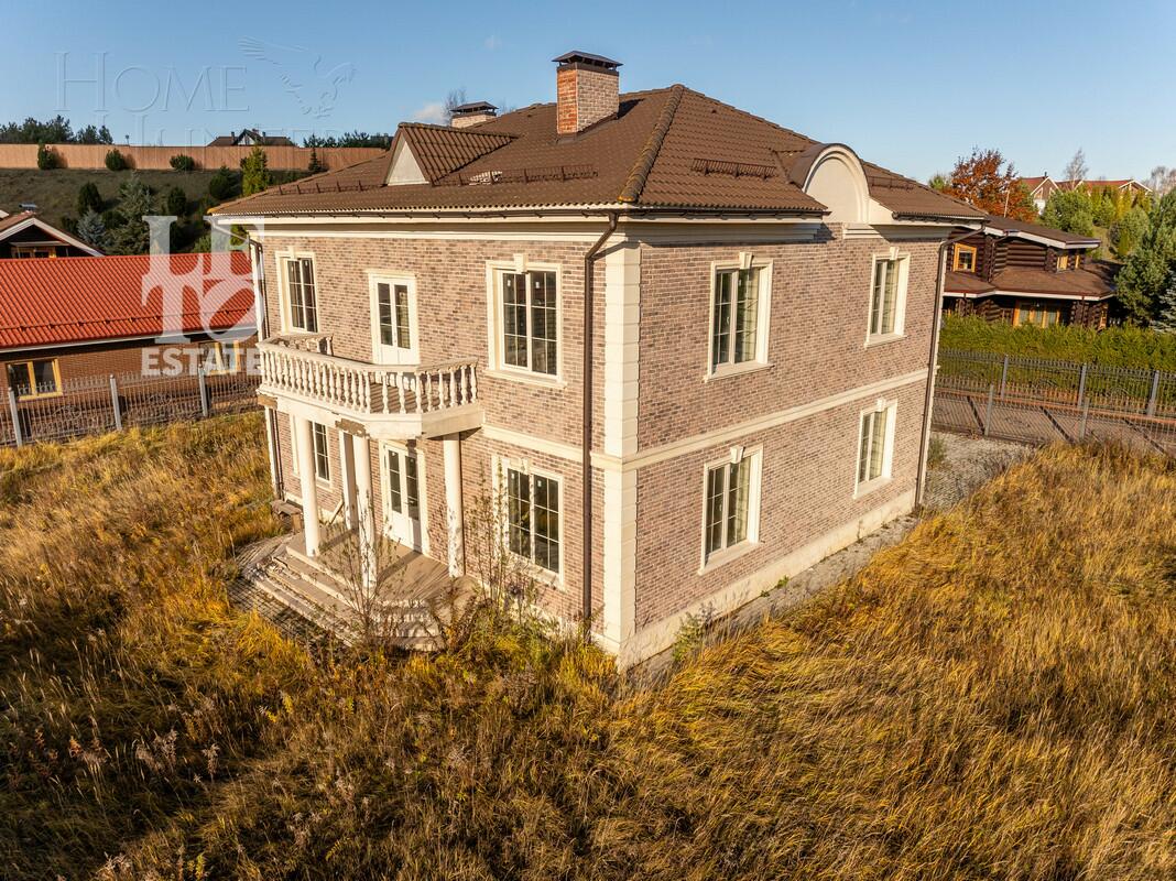 2-этажный коттедж 460 м² без отделки