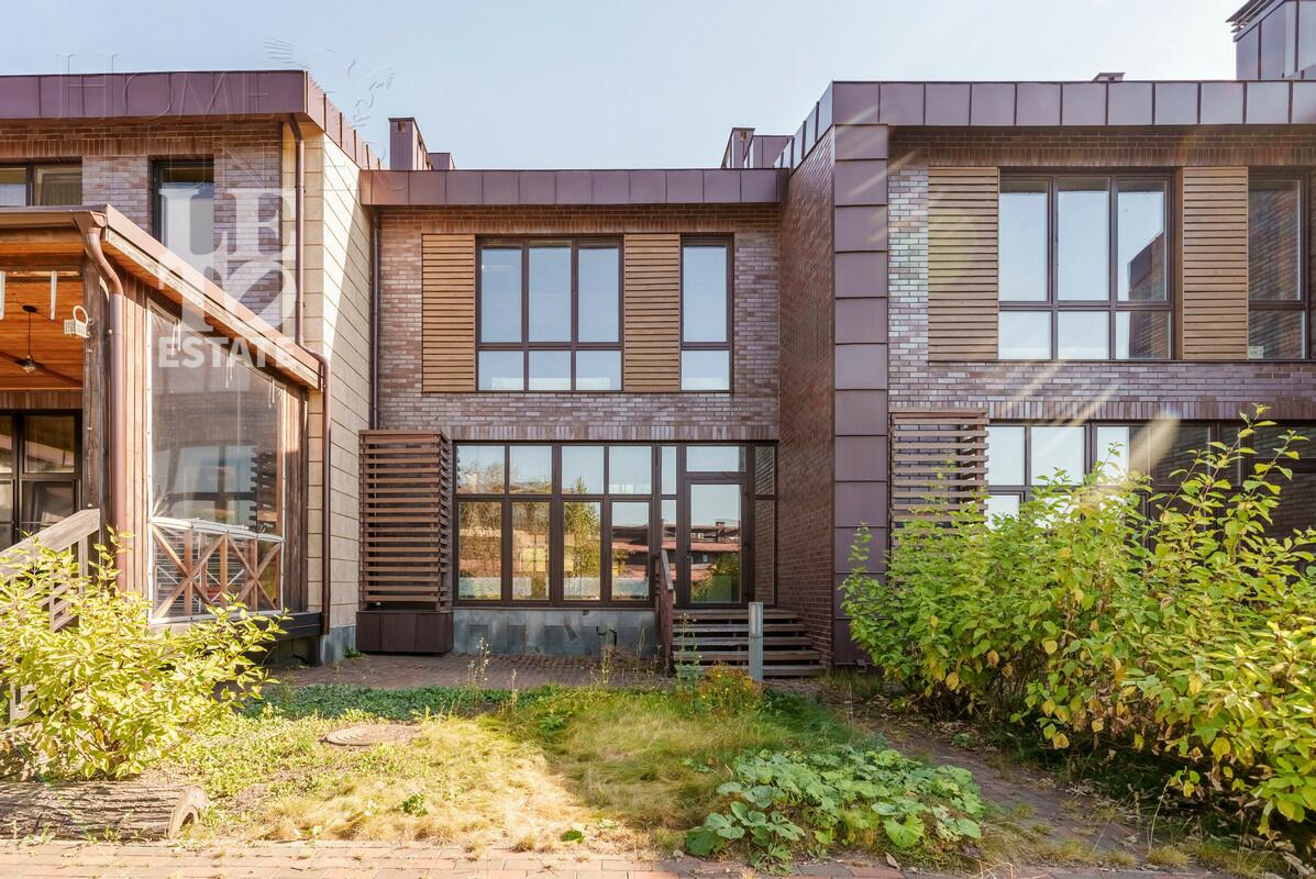 2-этажный таунхаус 270 м² без отделки