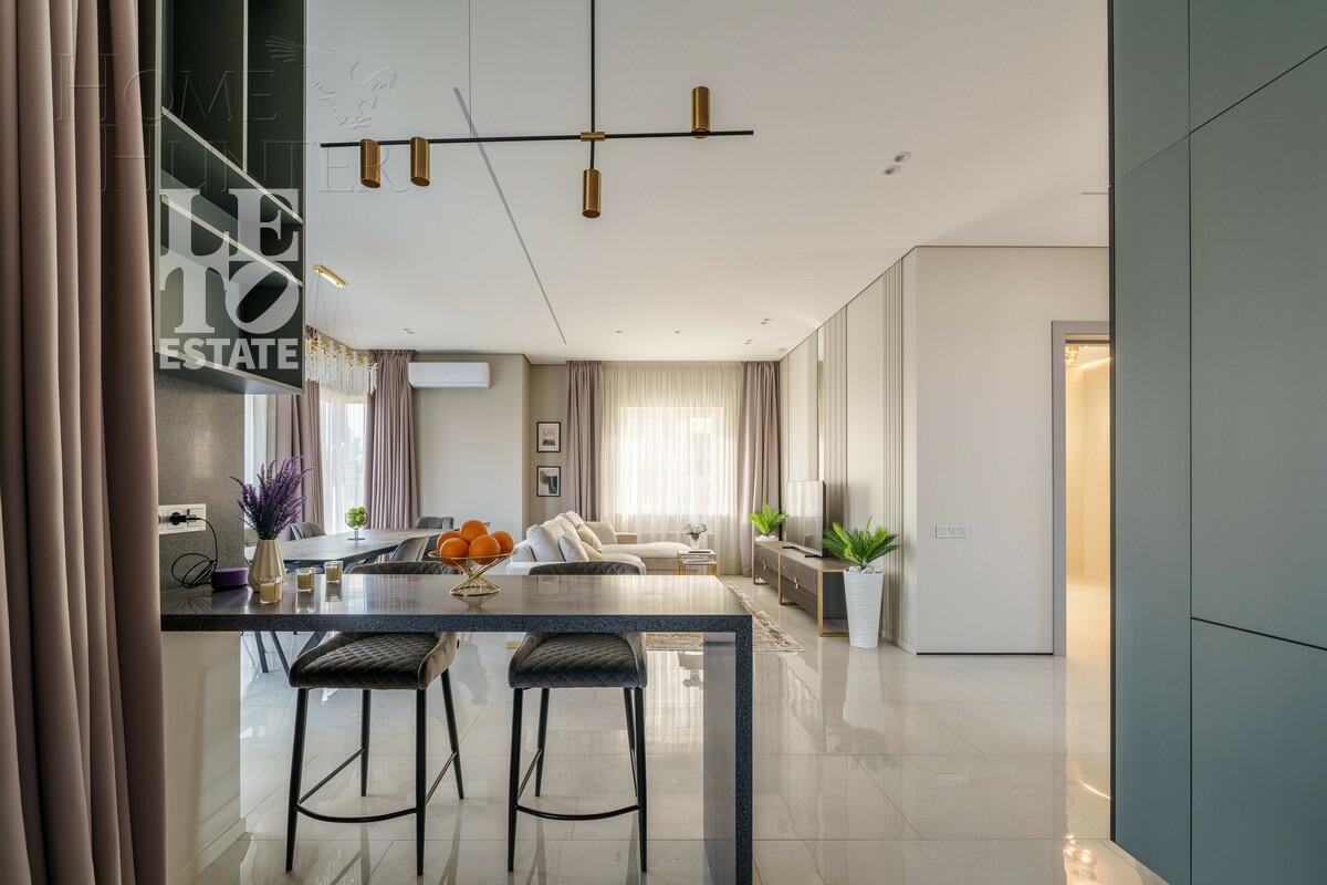 2-этажный коттедж 242.4 м² с отделкой