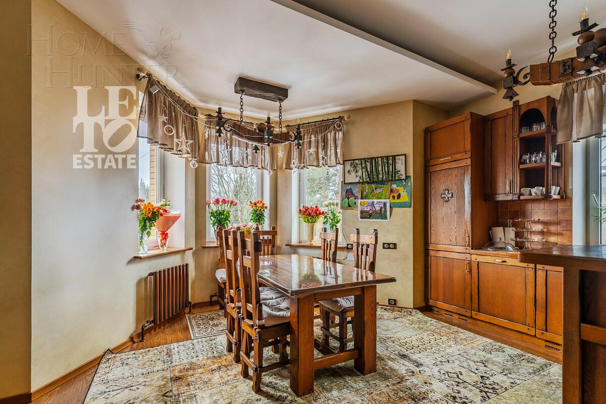 2-этажный коттедж 554 м² с отделкой