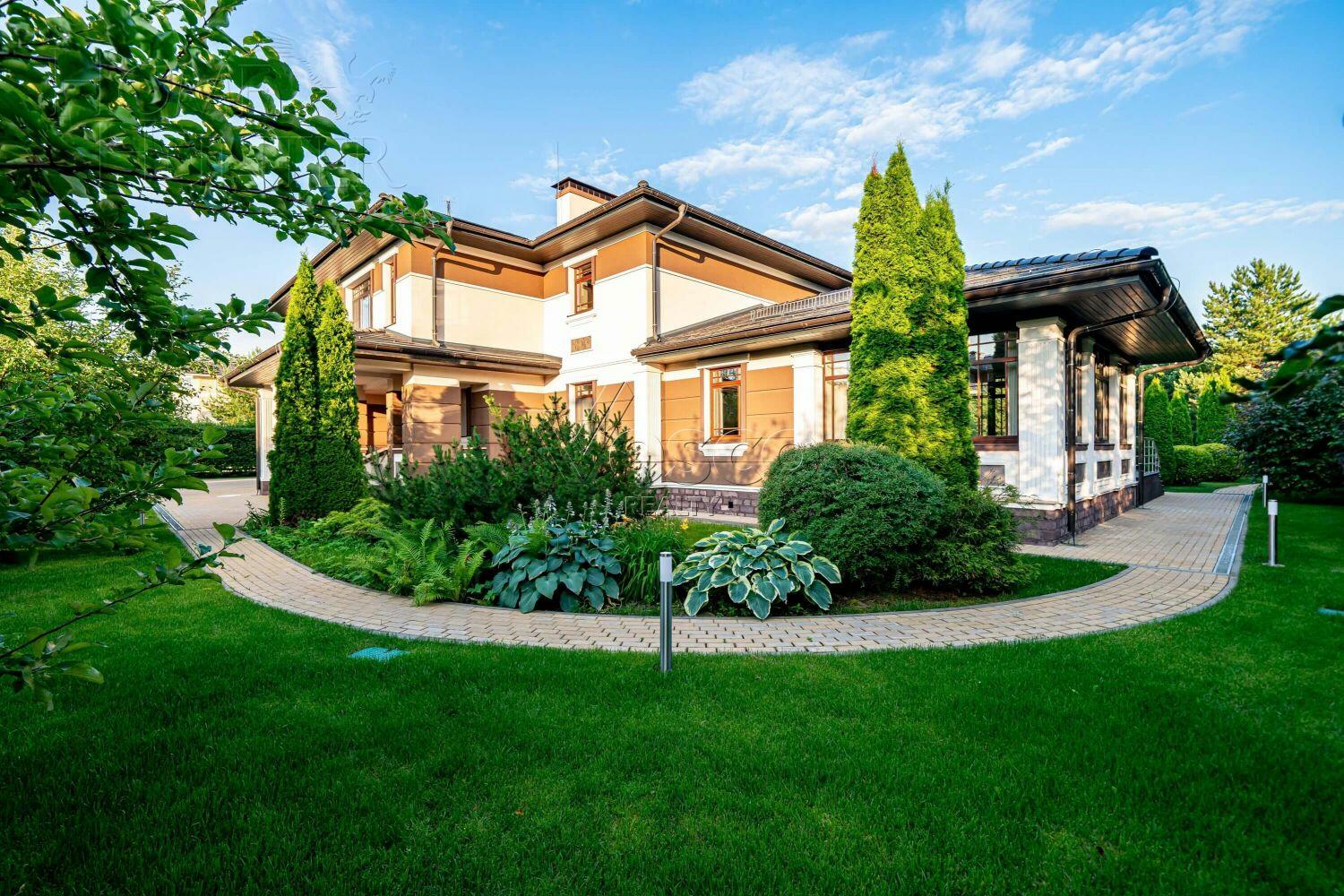 2-этажный коттедж 1 157 м² с отделкой