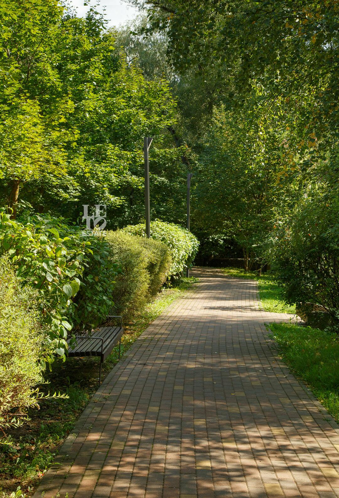 2-этажный таунхаус 270 м² без отделки