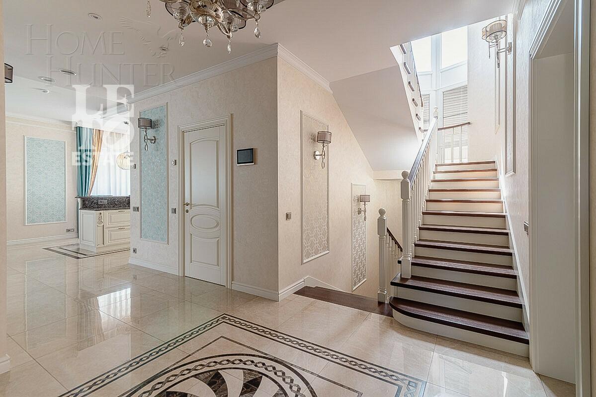 2-этажный коттедж 700 м² с отделкой