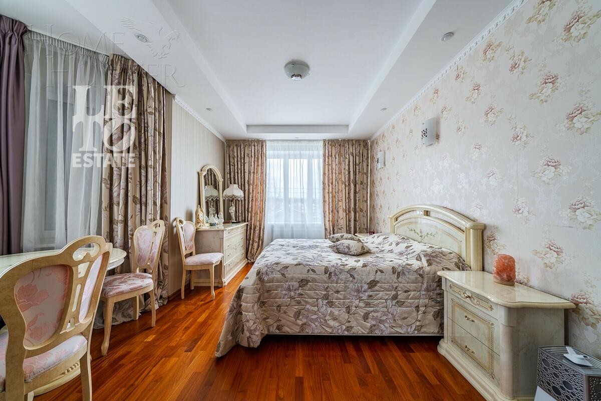 2-этажный коттедж 554 м² с отделкой