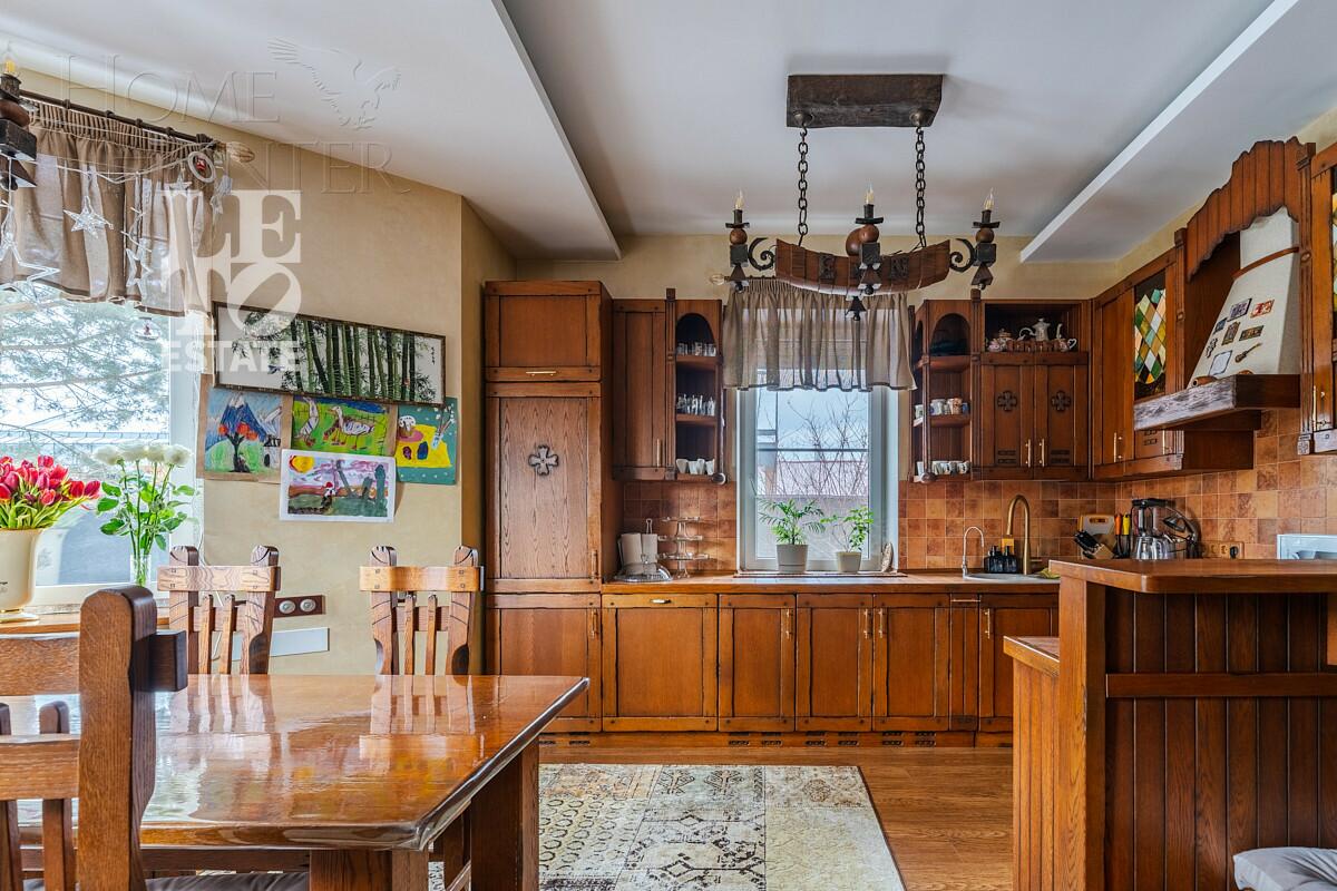 2-этажный коттедж 554 м² с отделкой