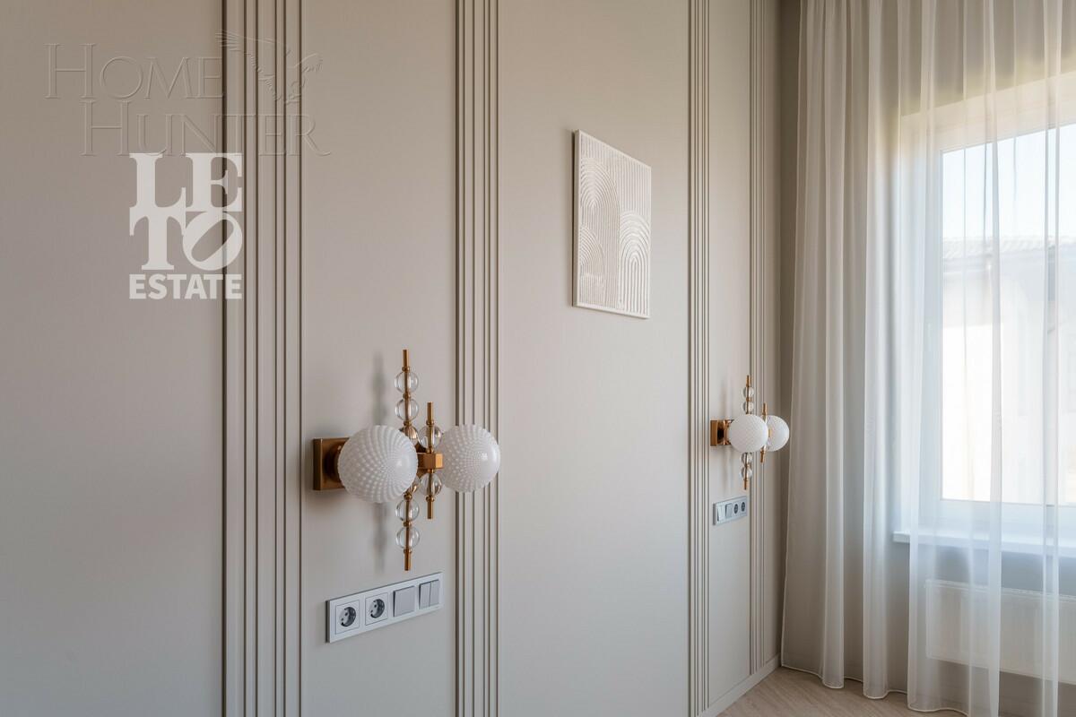 2-этажный коттедж 242.4 м² с отделкой