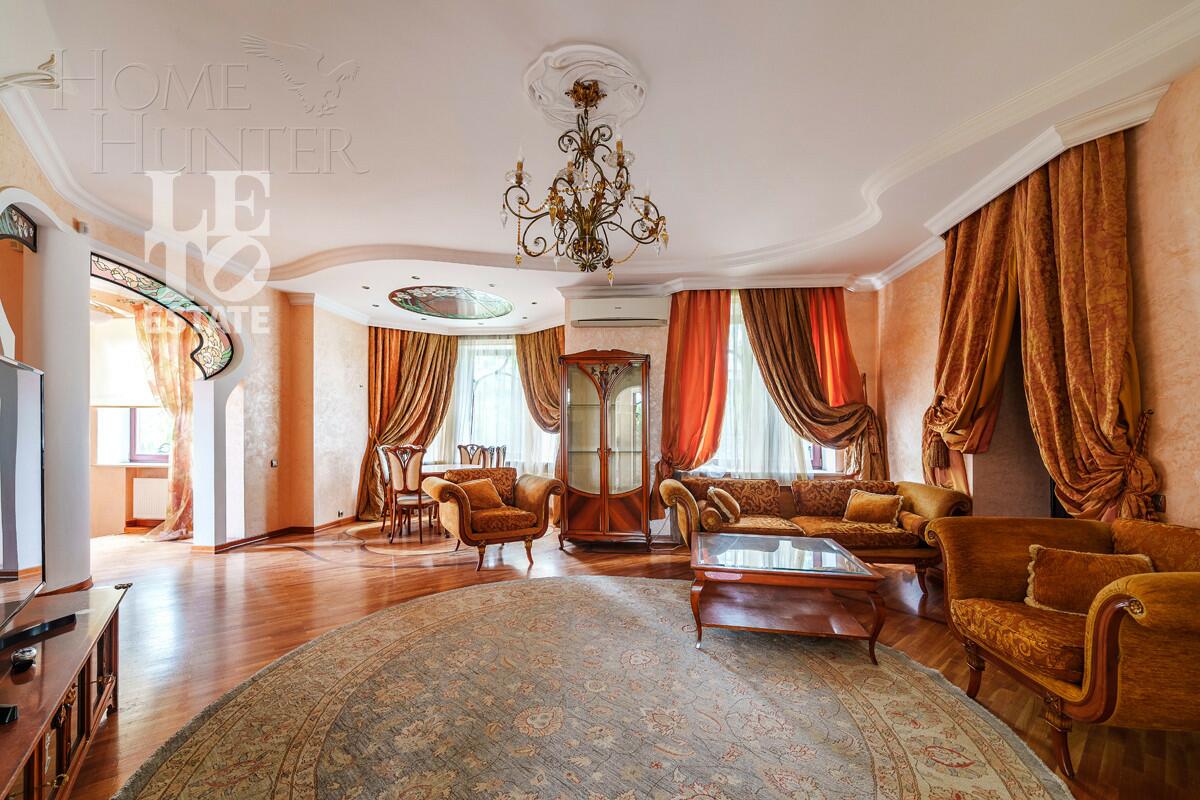 2-этажный коттедж 450 м² с отделкой