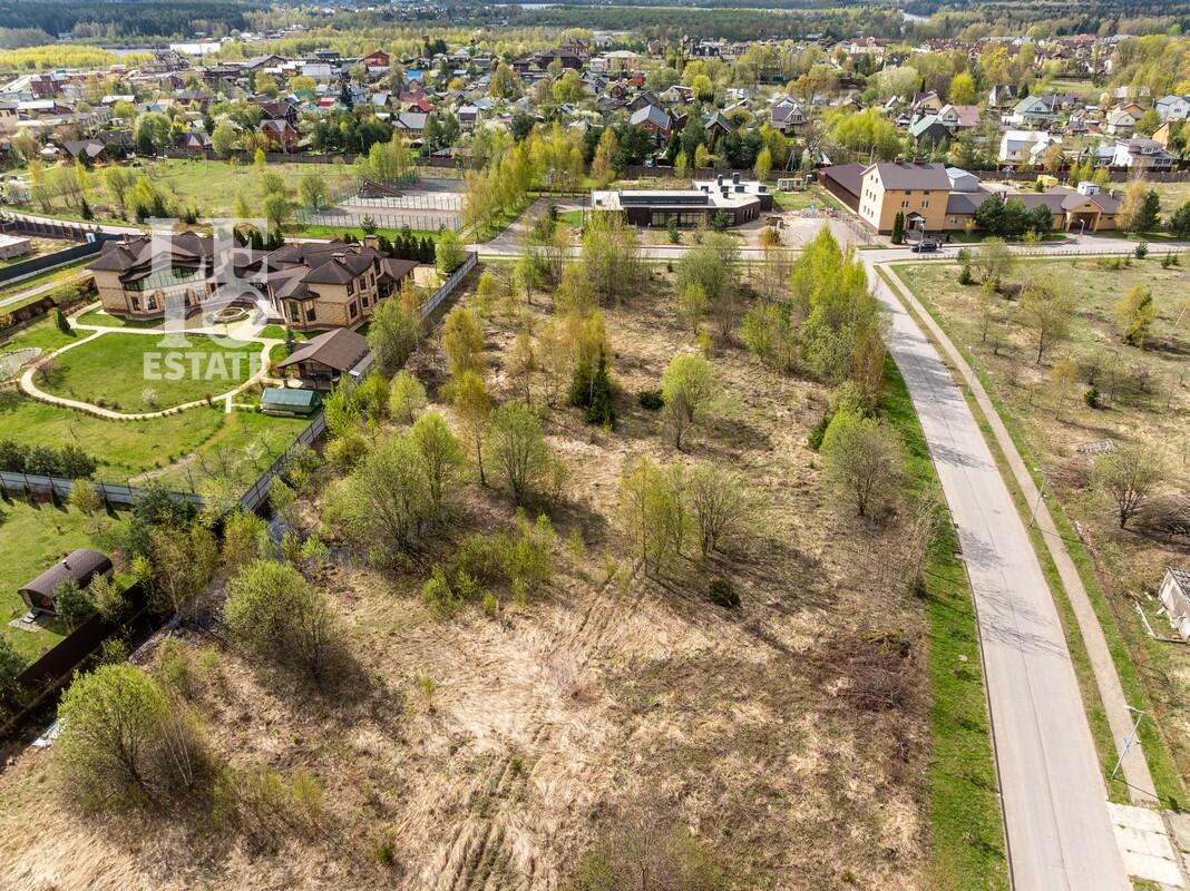 Участок 110.82 сот. в охраняемом поселке