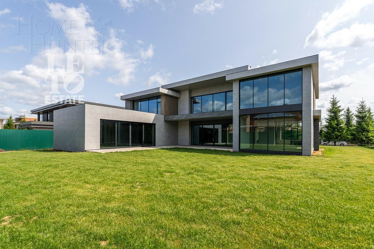 2-этажный коттедж 891 м² без отделки