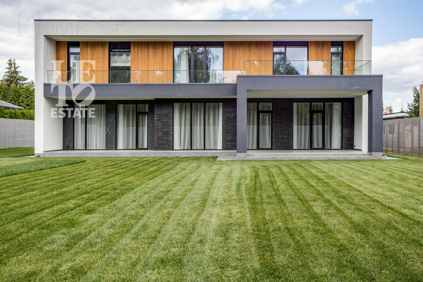 2-этажный коттедж 604 м² с отделкой