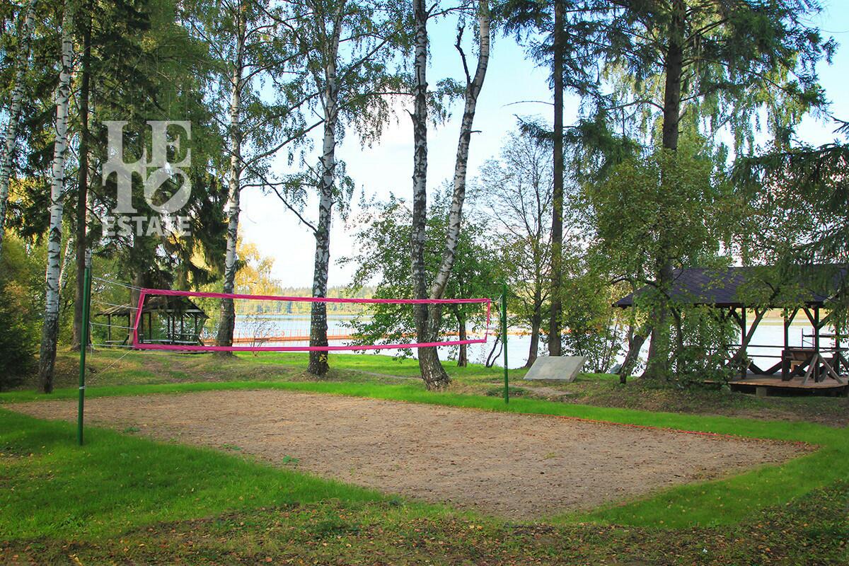 Участок 46.55 сот. в охраняемом поселке