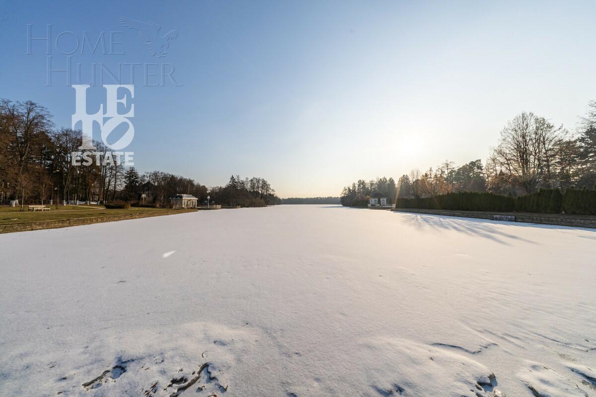 4-этажный таунхаус 395 м² без отделки