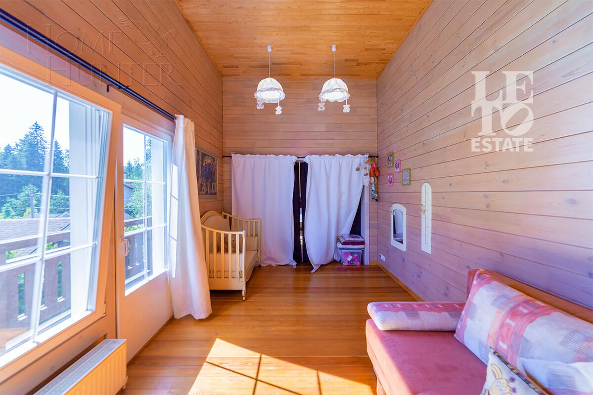 2-этажный коттедж 350 м² с отделкой