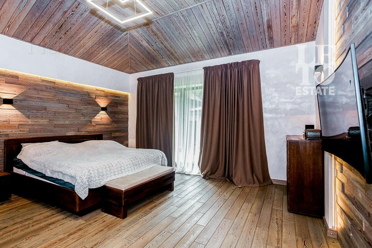 2-этажный коттедж 302 м² с отделкой