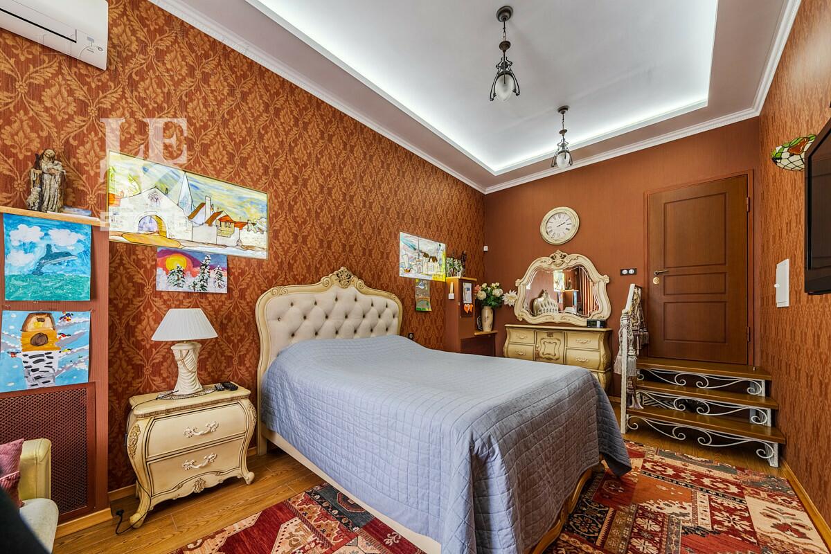 2-этажный коттедж 554 м² с отделкой