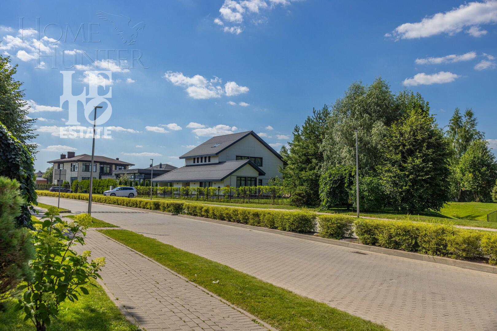 2-этажный коттедж 280 м² без отделки