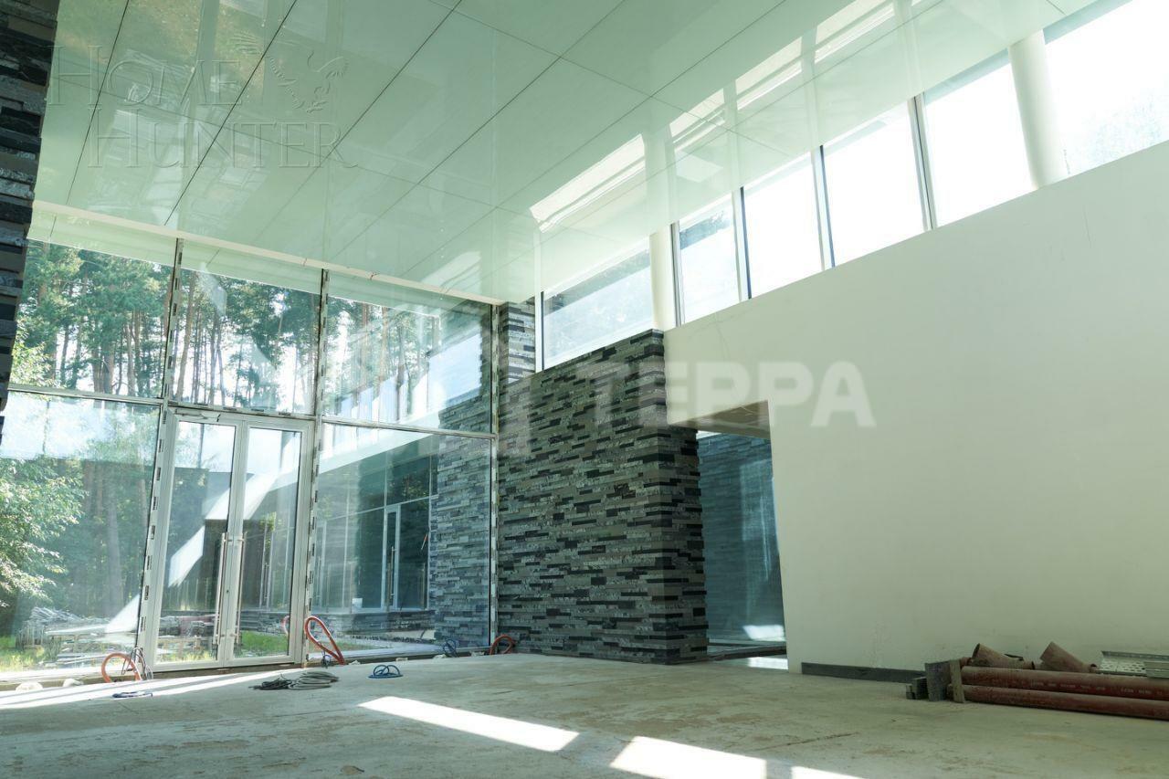 3-этажный коттедж 1 546 м² без отделки