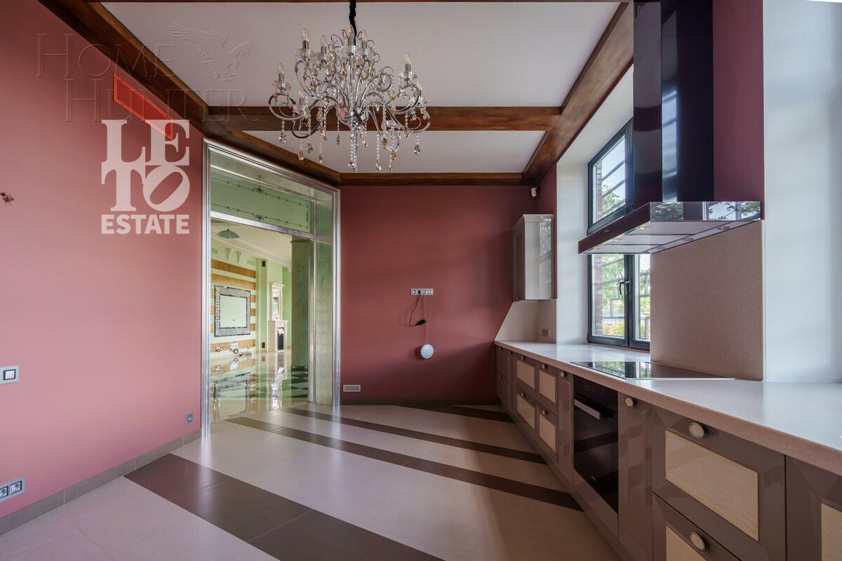 2-этажный коттедж 745 м² с отделкой