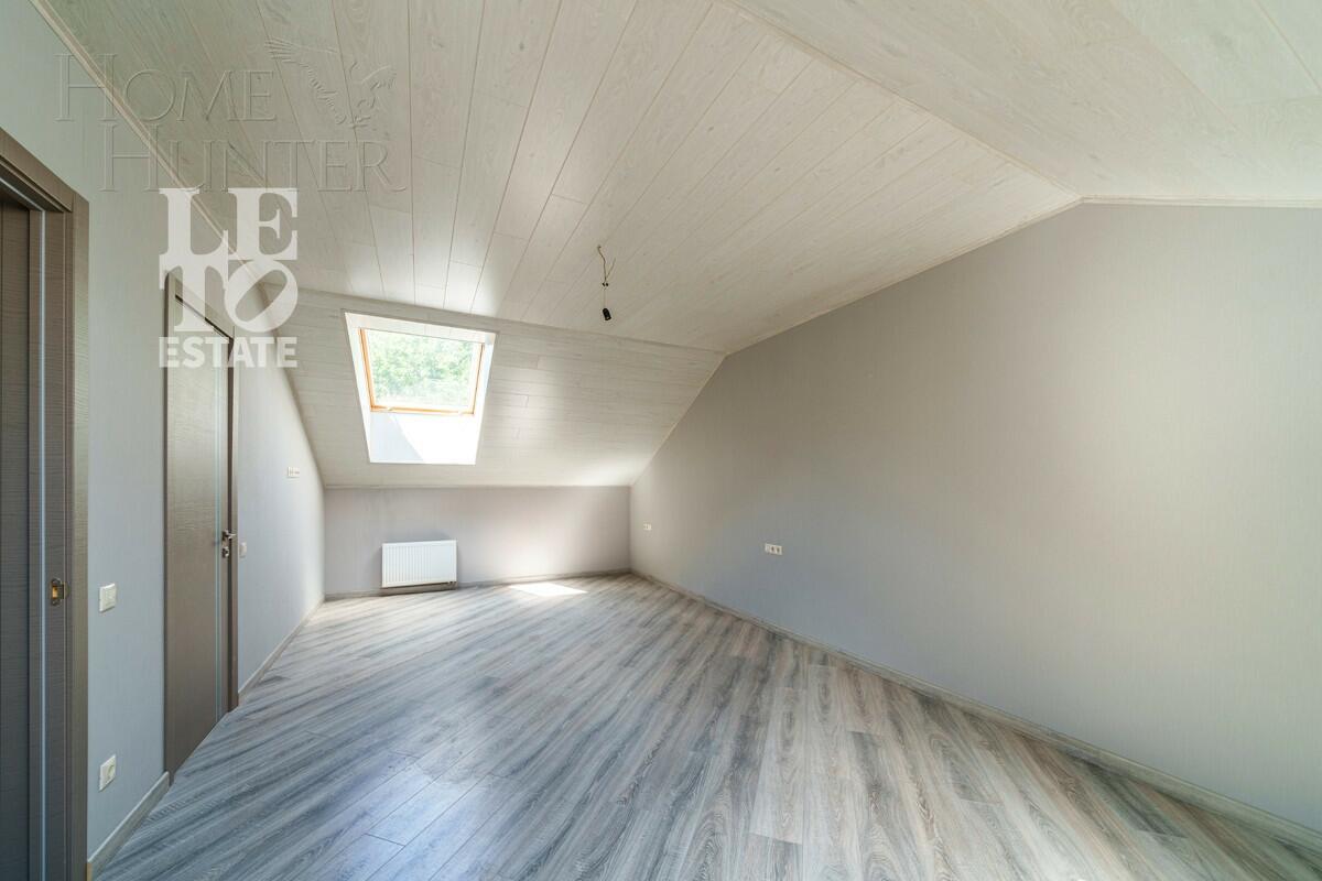 2-этажный коттедж 1 000 м² с отделкой