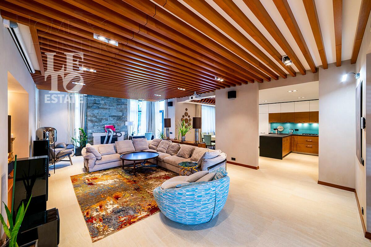 2-этажный коттедж 313 м² с отделкой