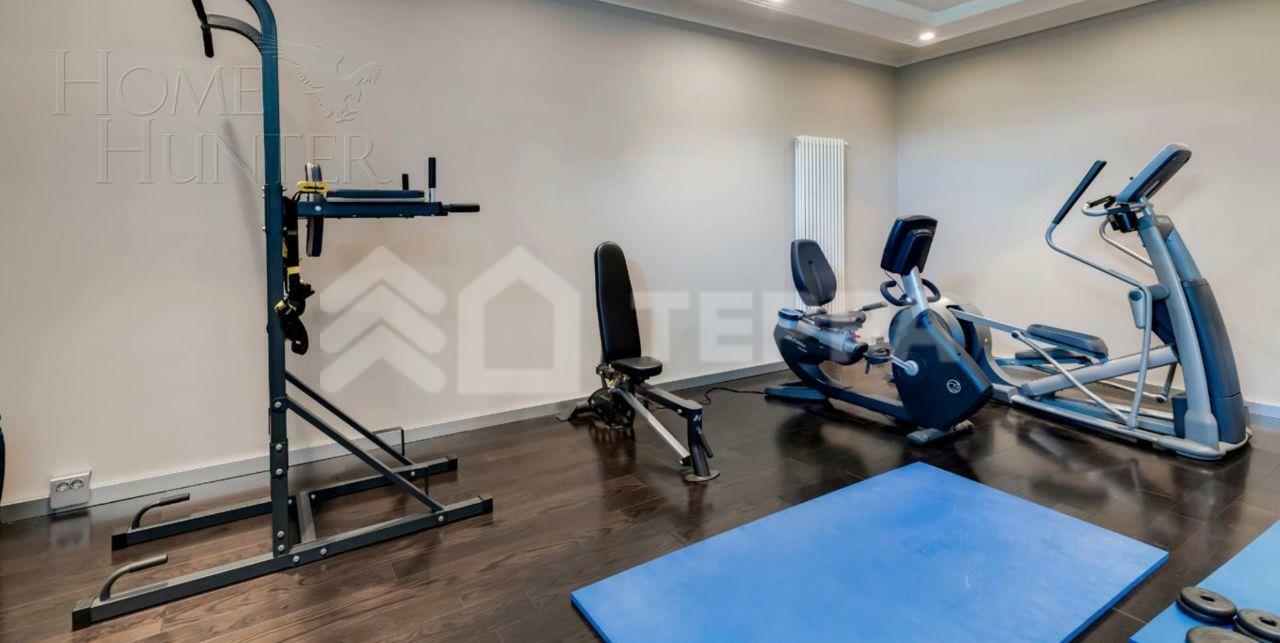 3-этажный коттедж 1 185 м² с отделкой