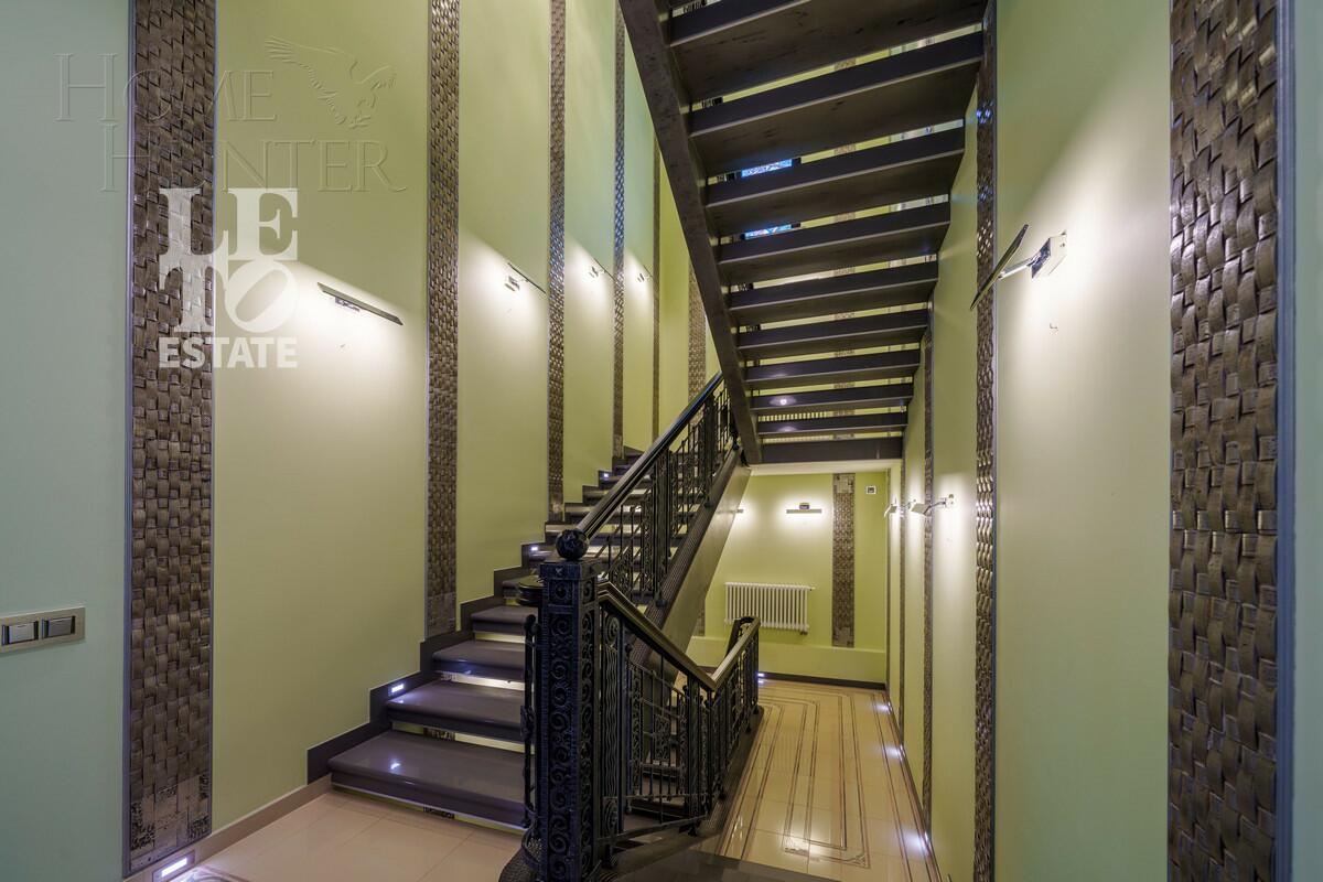 2-этажный коттедж 745 м² с отделкой