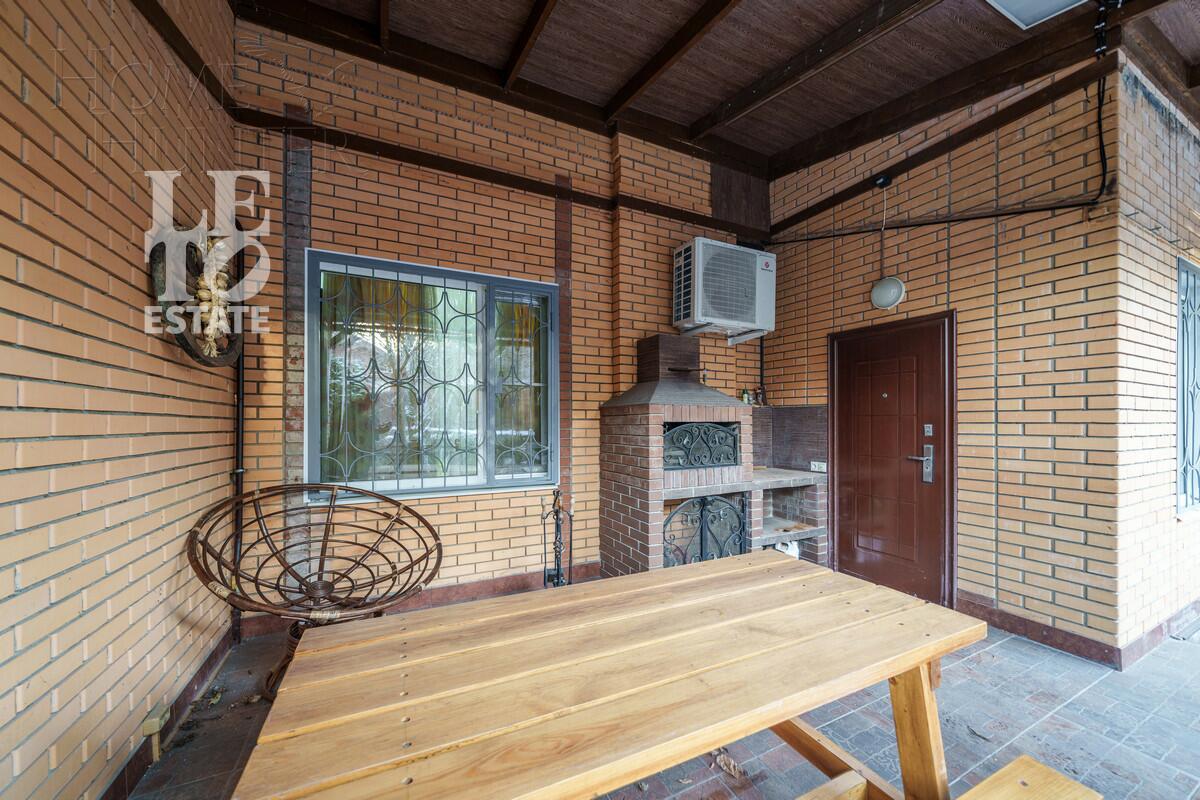 2-этажный таунхаус 428 м² с отделкой