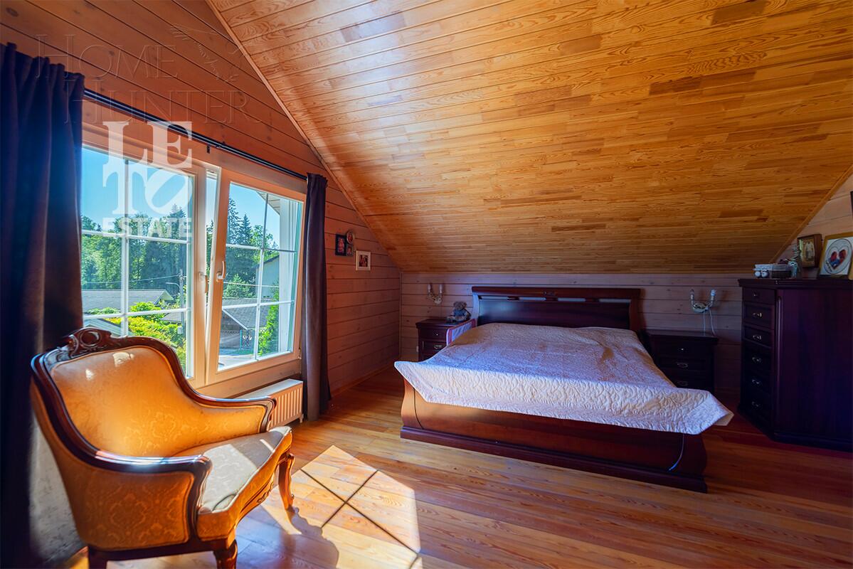 2-этажный коттедж 350 м² с отделкой