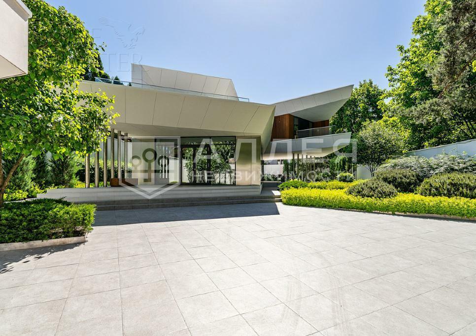 КОТТЕДЖ 620 м² с отделкой