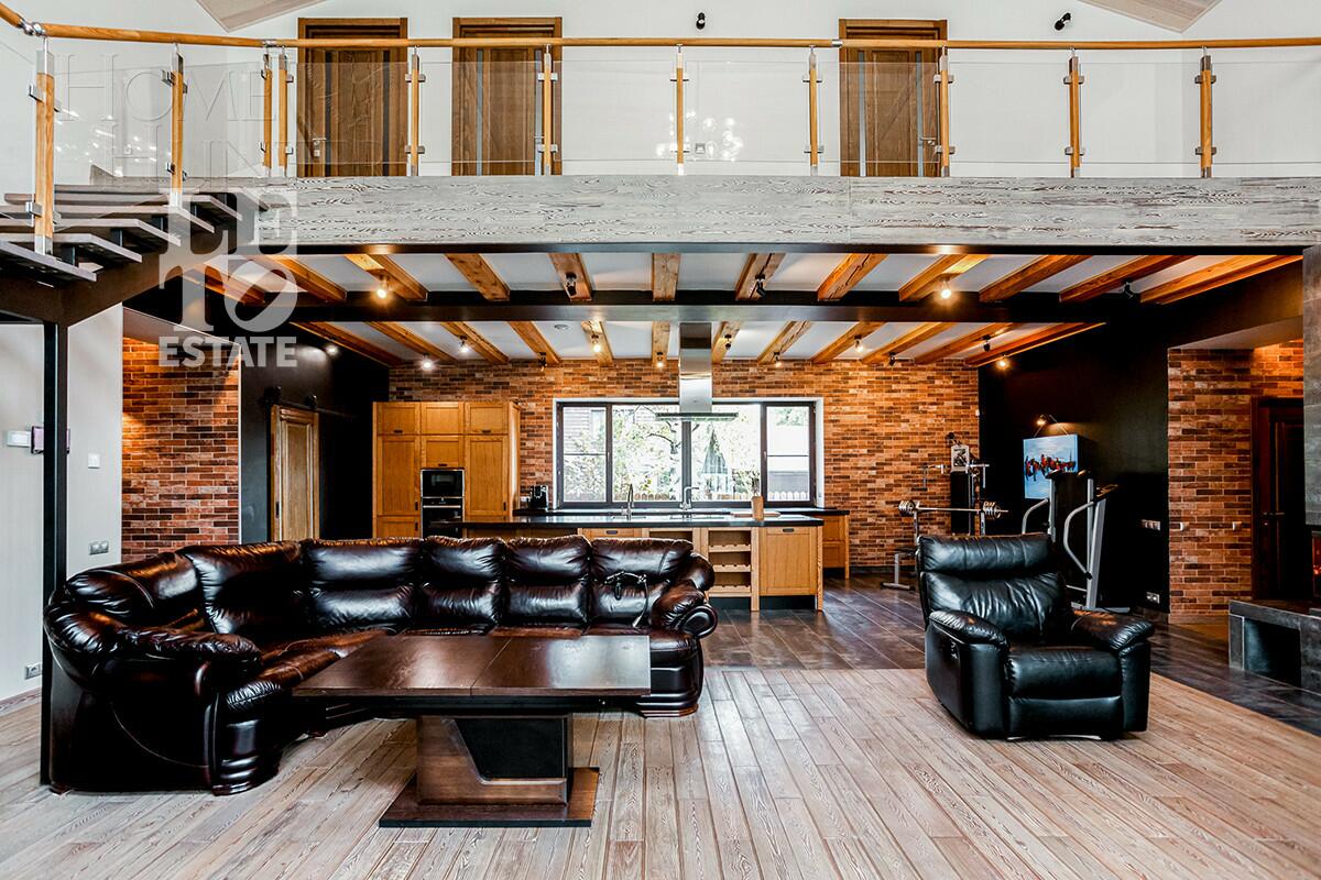 2-этажный коттедж 302 м² с отделкой