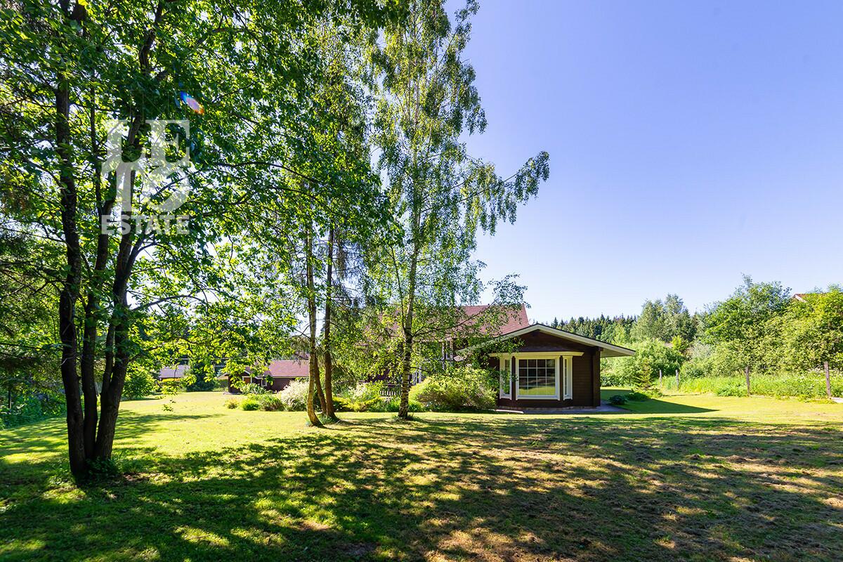 2-этажный коттедж 350 м² с отделкой