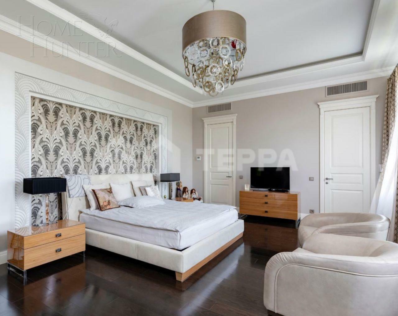 3-этажный коттедж 1 185 м² с отделкой