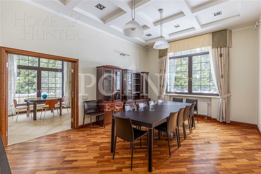 2-этажный коттедж 640 м² с отделкой