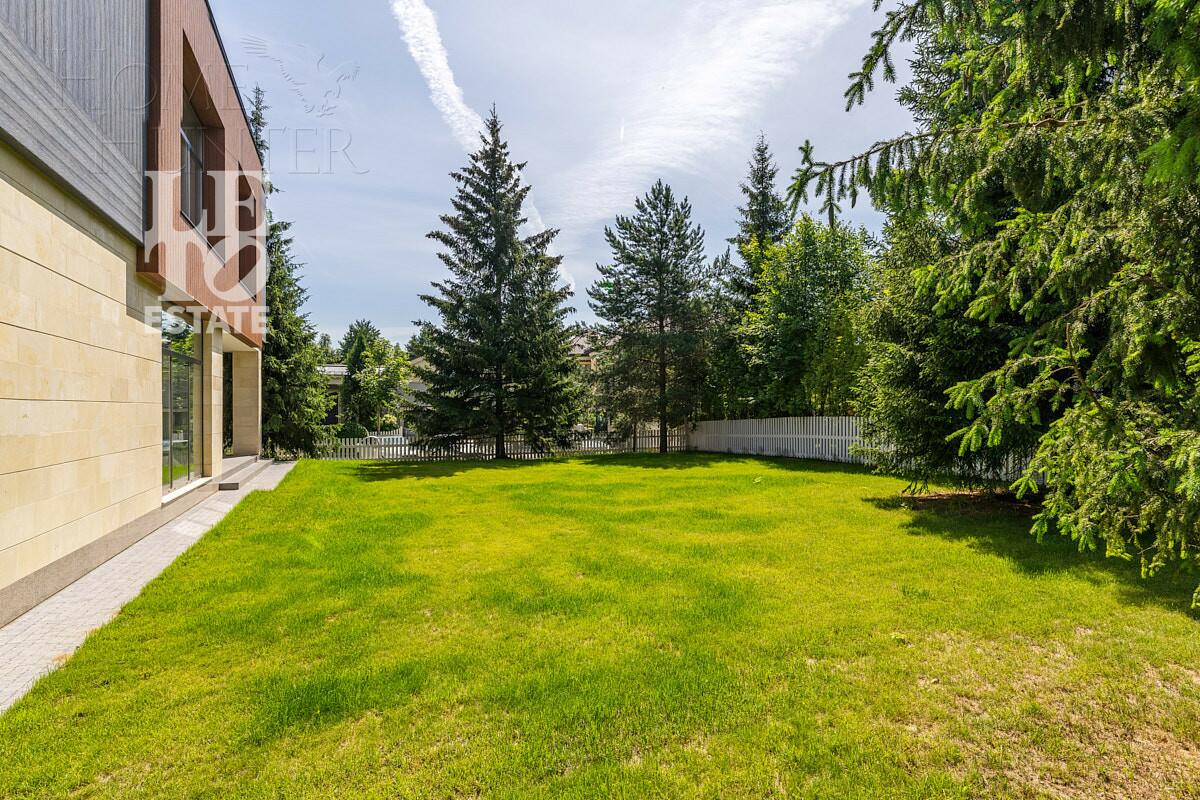 2-этажный коттедж 747 м² с отделкой