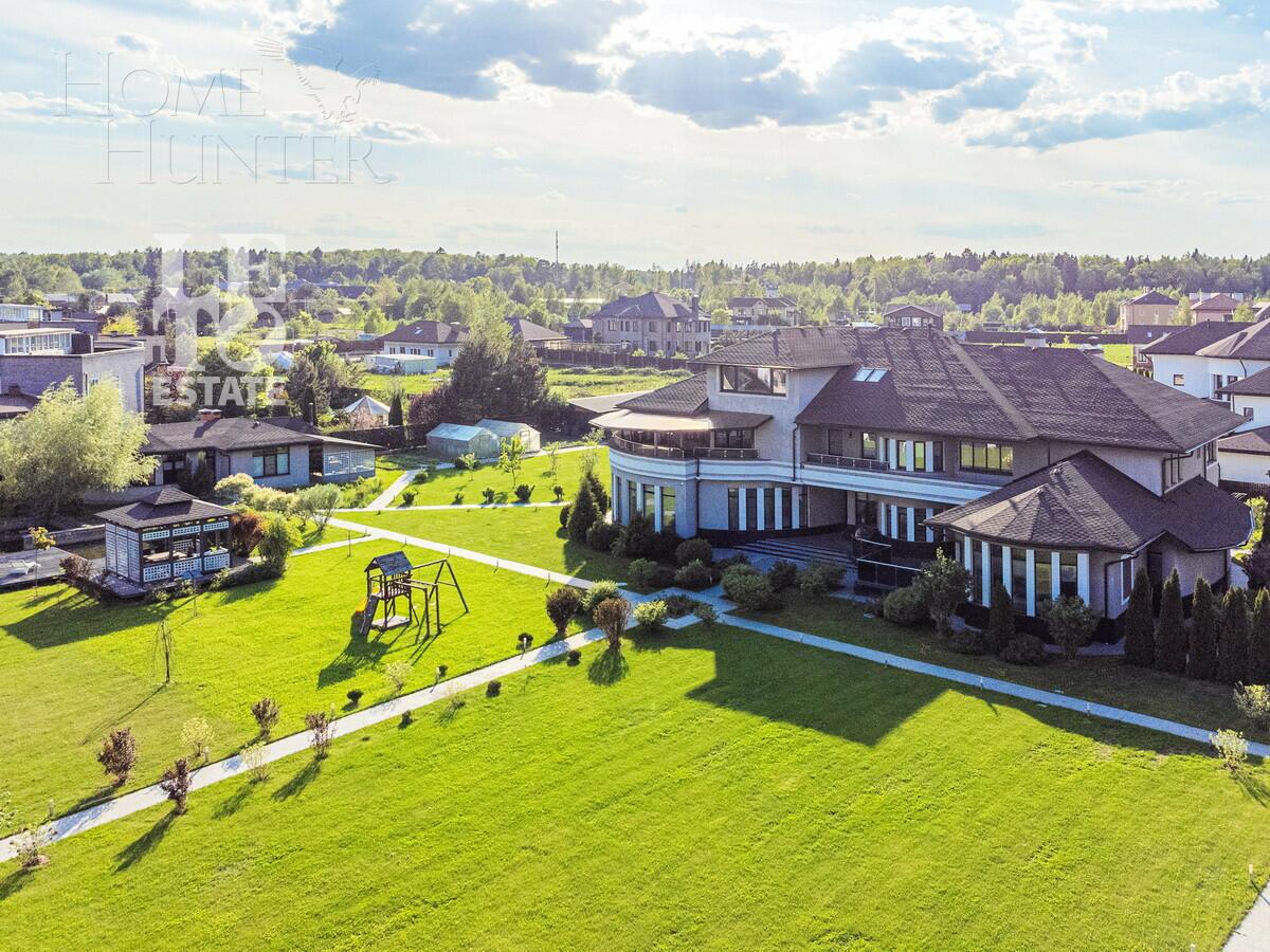 2-этажный коттедж 1 150 м² с отделкой