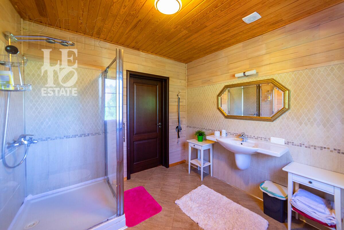 2-этажный коттедж 350 м² с отделкой