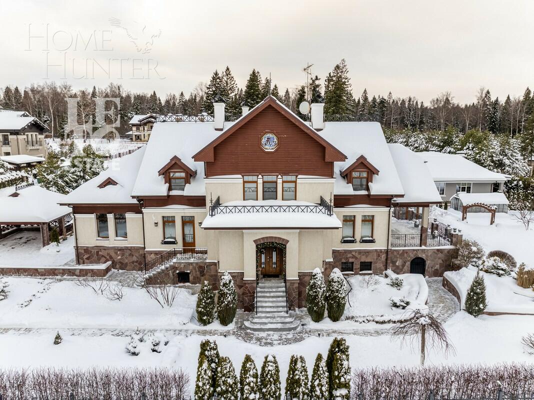 2-этажный коттедж 700 м² с отделкой