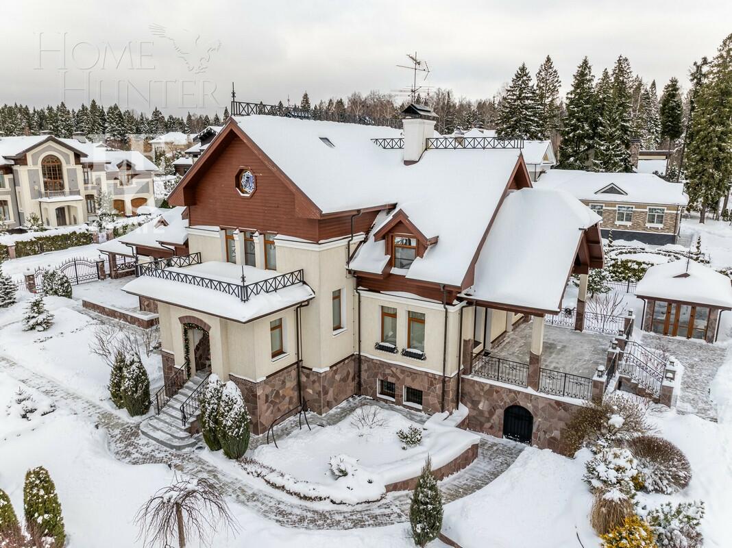 2-этажный коттедж 700 м² с отделкой