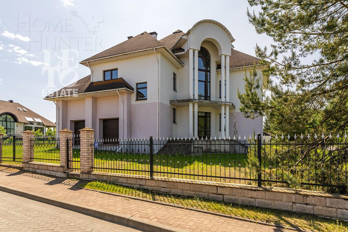 2-этажный коттедж 820 м² без отделки