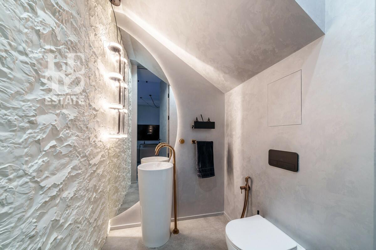 3-этажный таунхаус 238 м² с отделкой